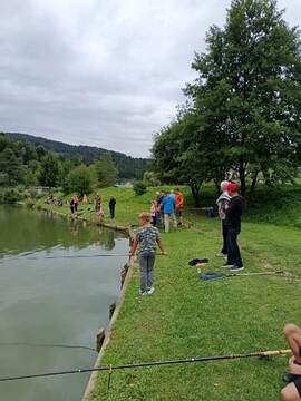 ribiško druženje za otroke na ribniku Brdinje (39)